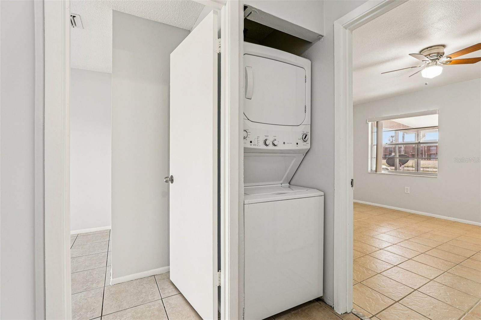 Image 14 of 19 For 38 Lake Villa Way