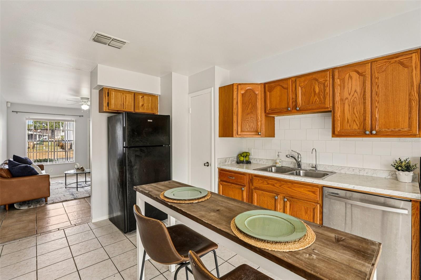 Image 6 of 19 For 38 Lake Villa Way