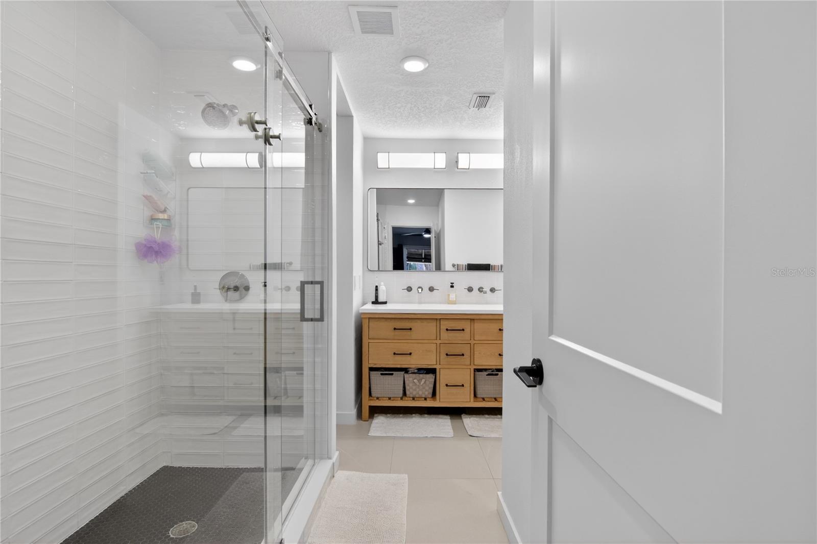 Image 22 of 48 For 5356 Burning Tree Drive D-07-2