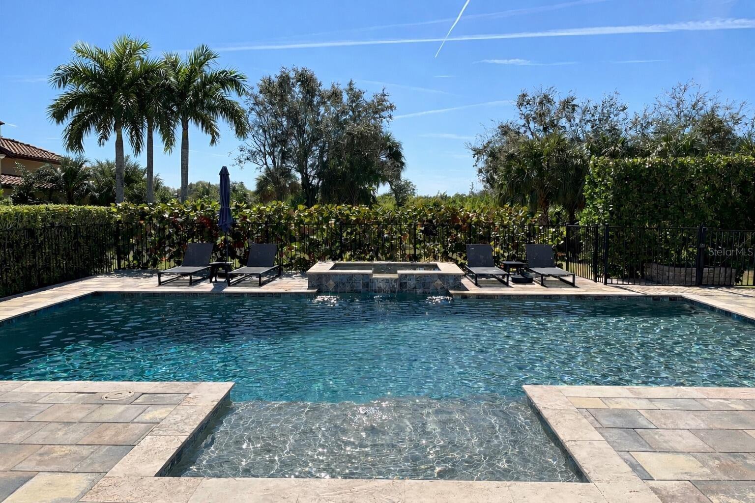 Image 44 of 58 For 302 Coco Plum Court