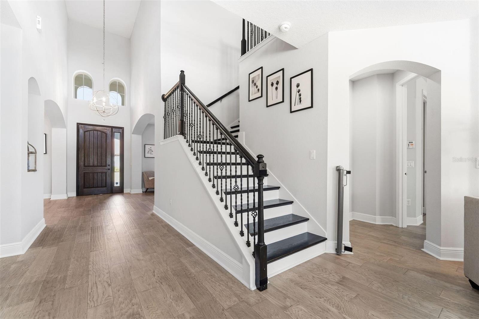 Image 9 of 58 For 302 Coco Plum Court