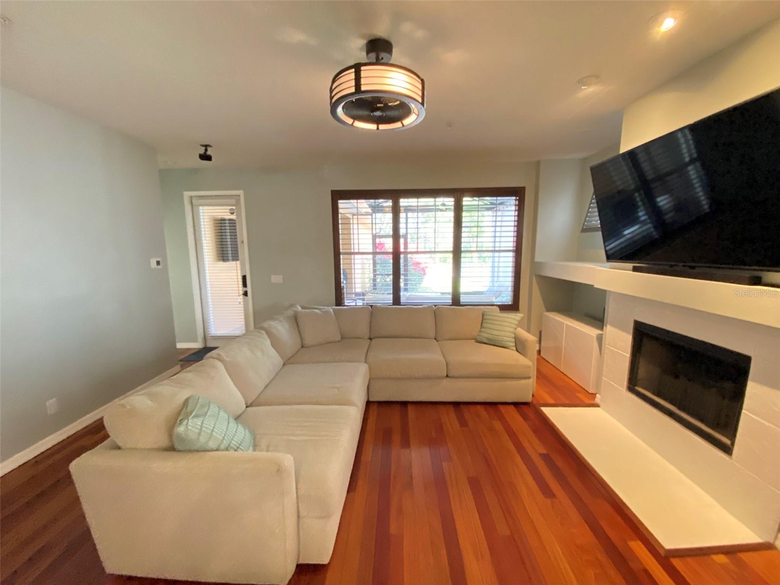 Image 11 of 27 For 8763 Coco Plum Place