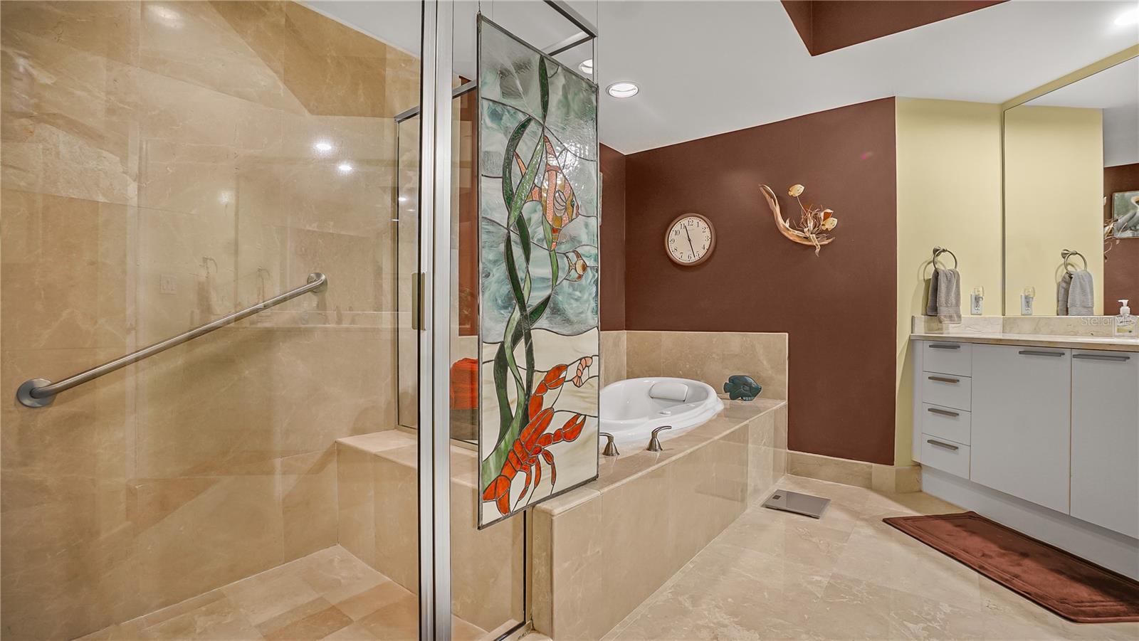 Image 15 of 49 For 241 Riverside Drive 502