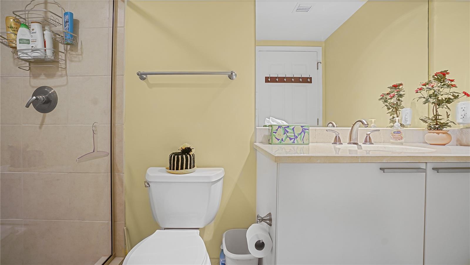 Image 23 of 49 For 241 Riverside Drive 502