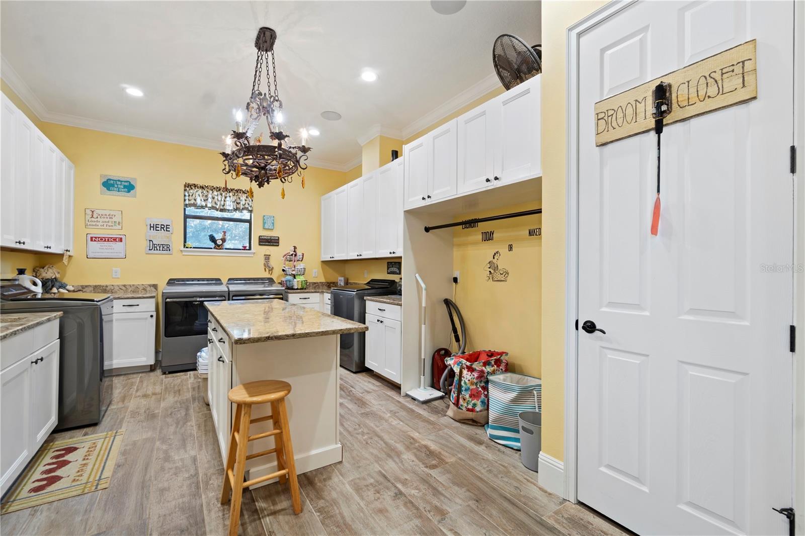 Image 46 of 79 For 1440 Shady Meadow Lane