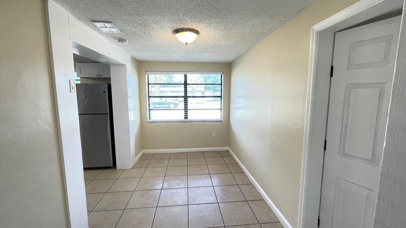 Image 5 of 12 For 1413 Hialeah Drive
