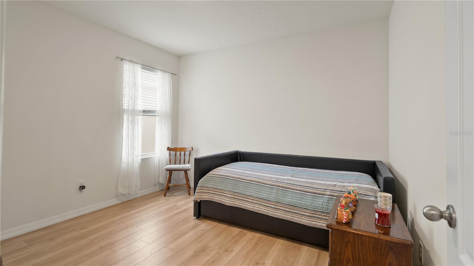 Image 38 of 59 For 2429 White Poppy Drive