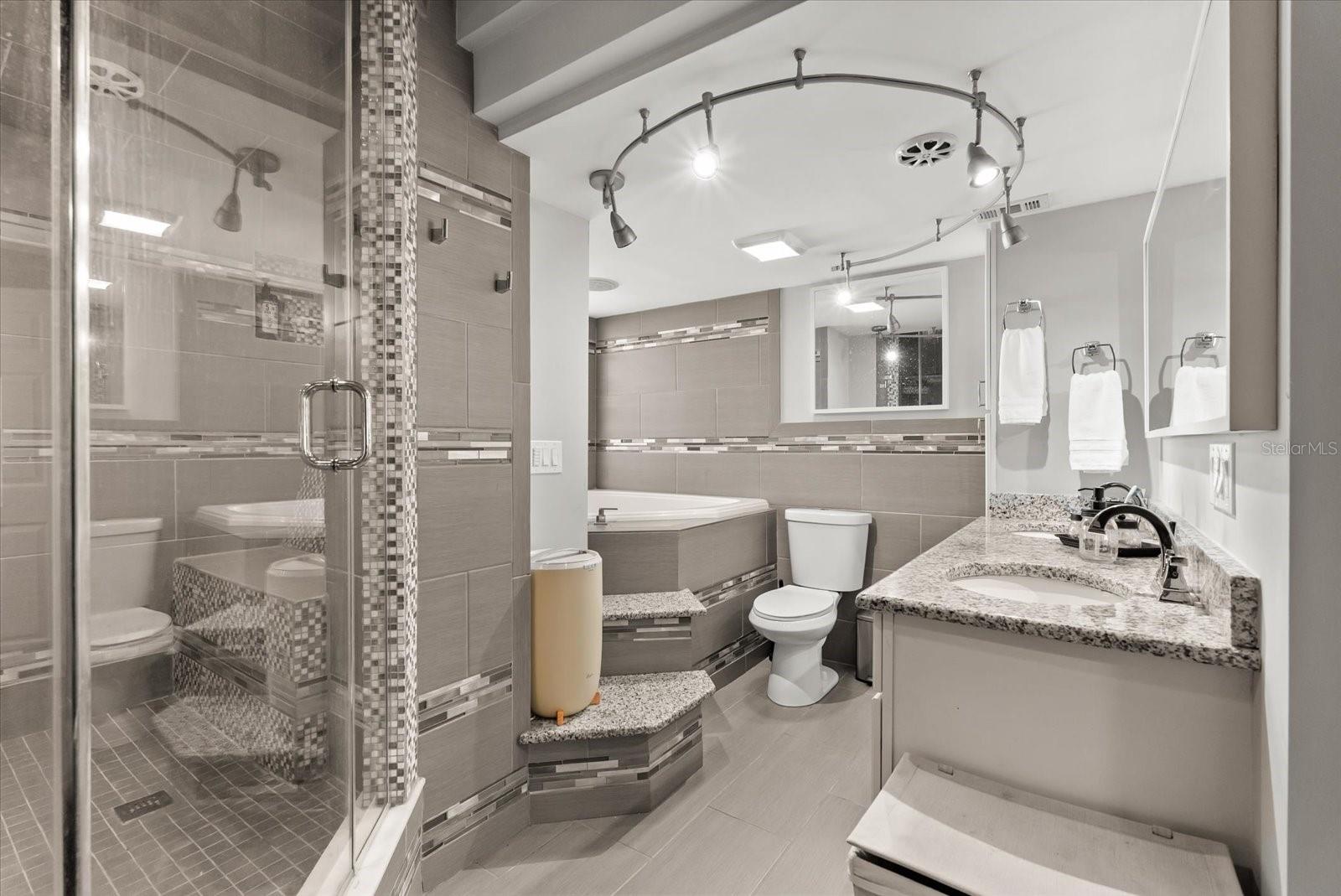 Image 15 of 35 For 8255 Lake Underhill Road