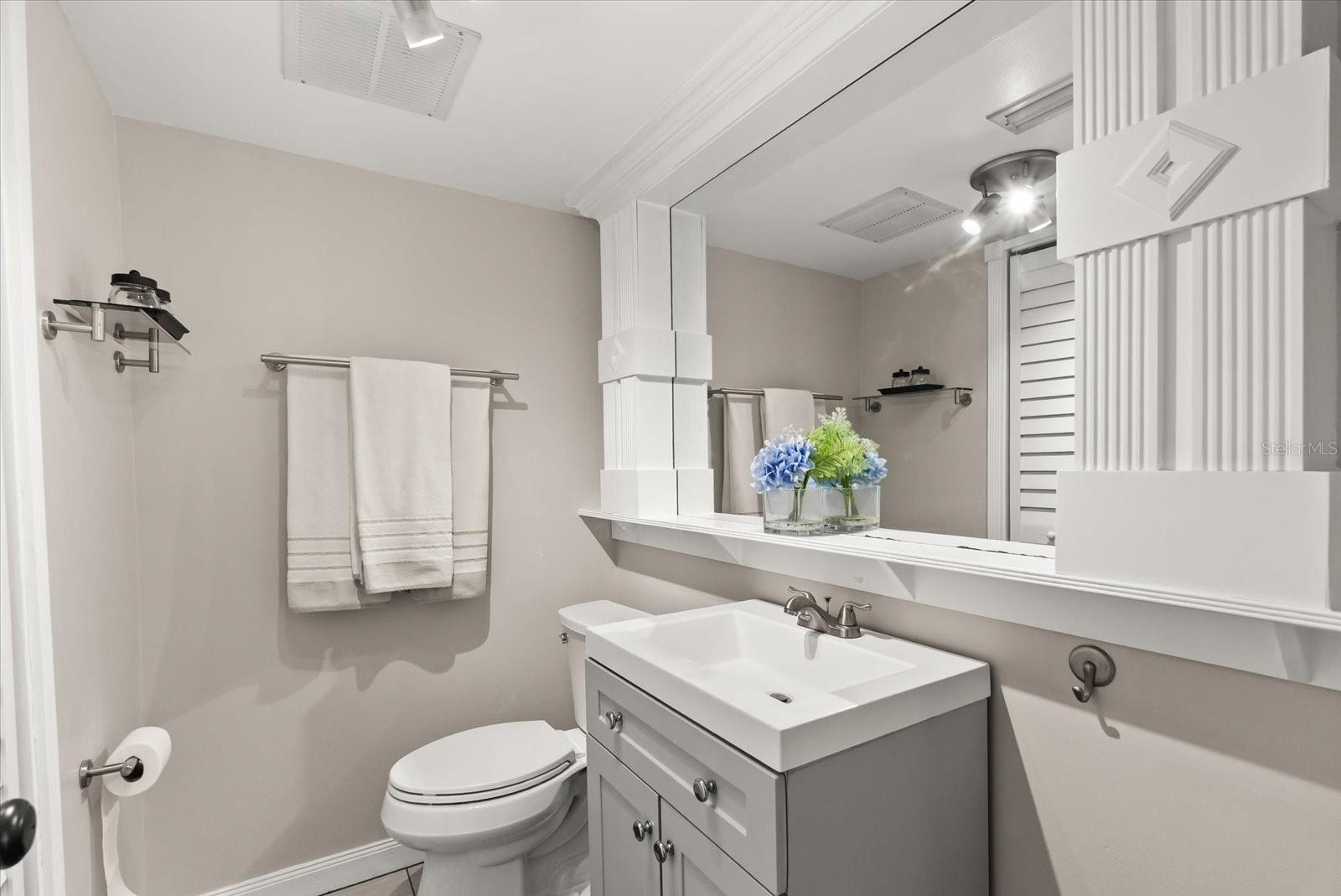 Image 18 of 35 For 8255 Lake Underhill Road