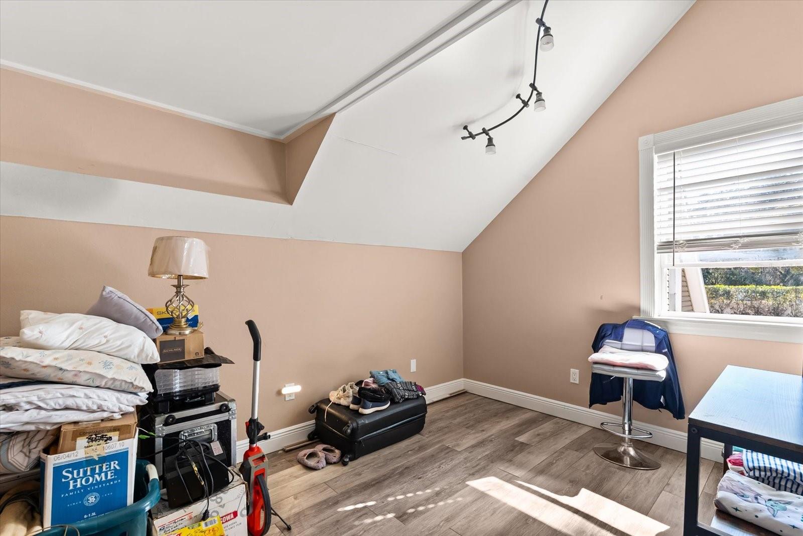 Image 30 of 35 For 8255 Lake Underhill Road