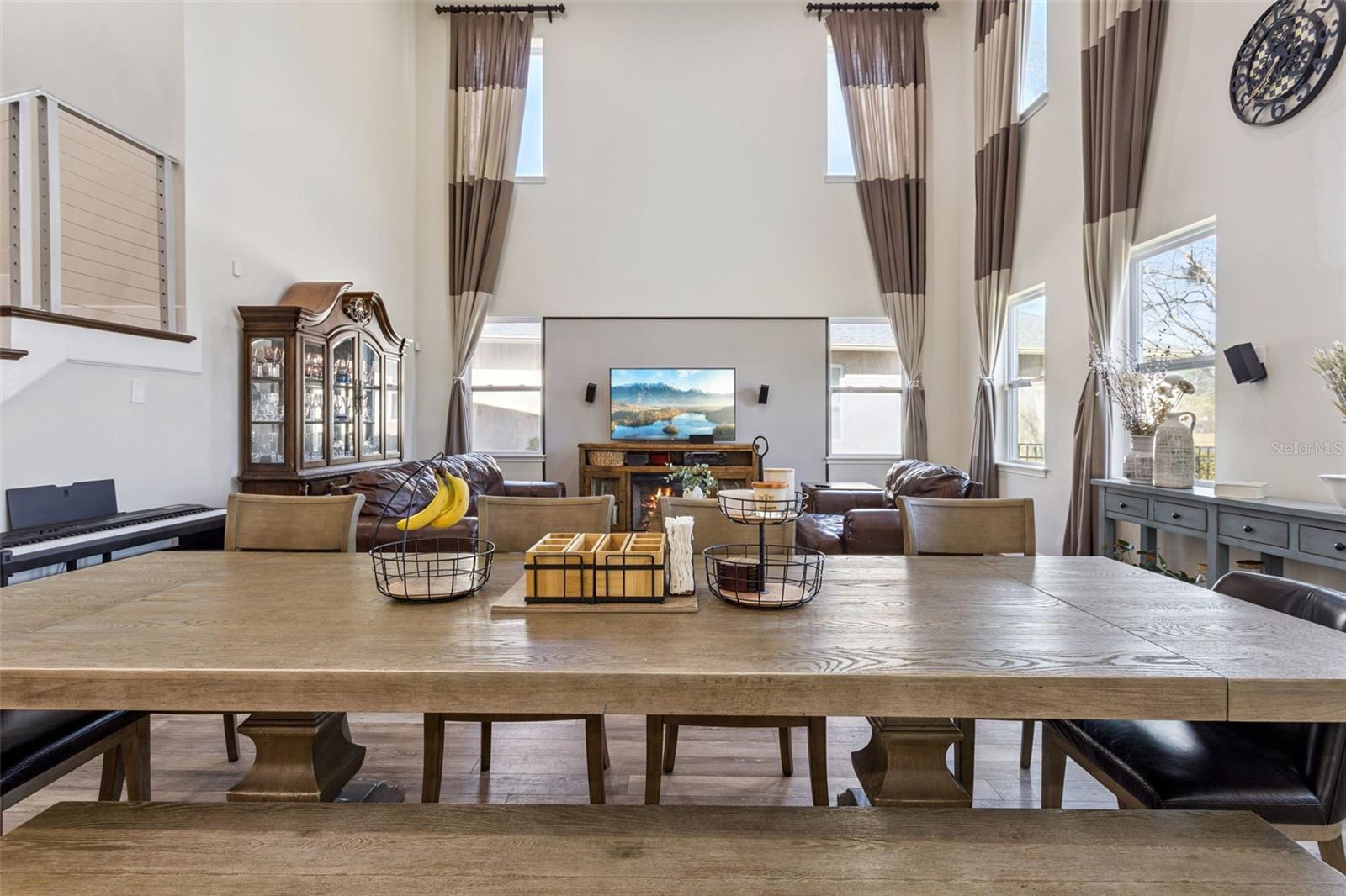 Image 11 of 35 For 7123 Calm Cove Court