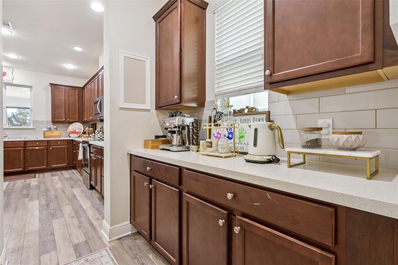 Image 16 of 35 For 7123 Calm Cove Court