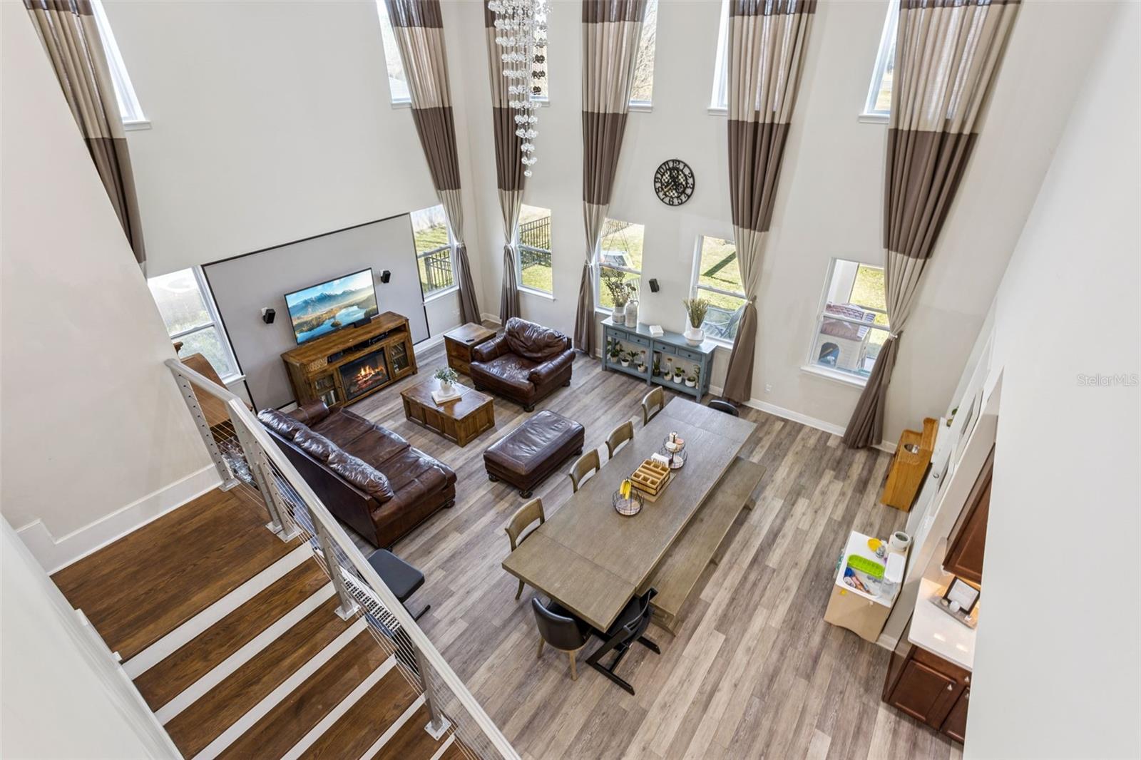 Image 17 of 35 For 7123 Calm Cove Court