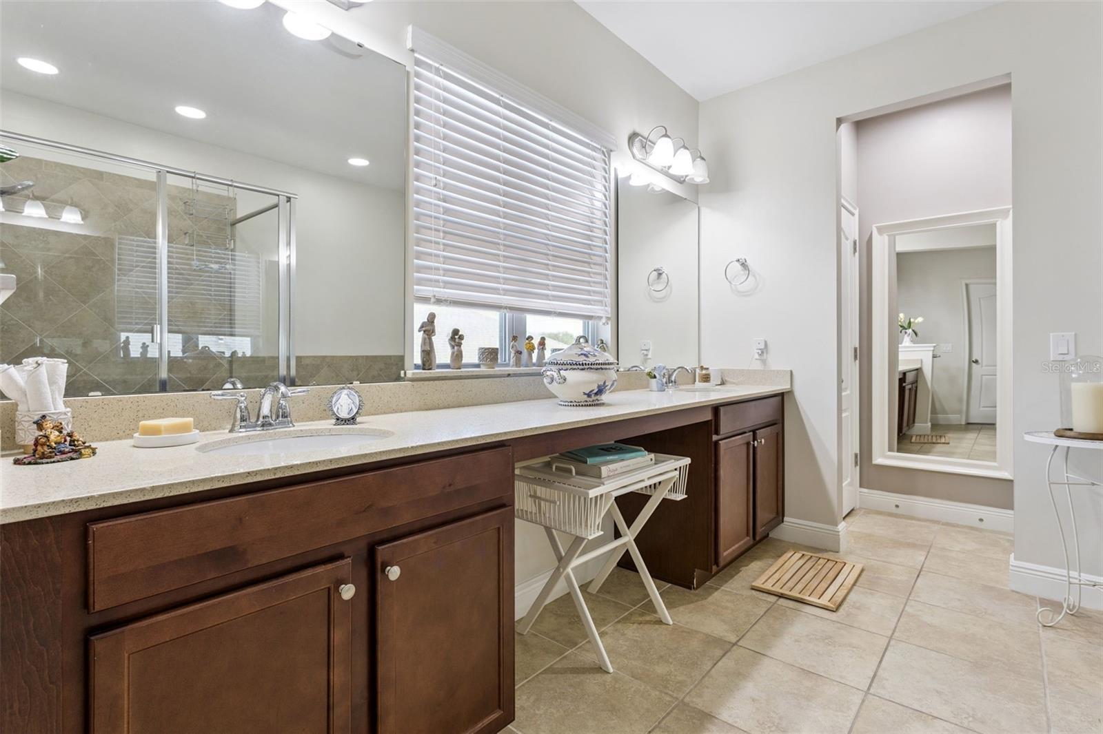 Image 23 of 35 For 7123 Calm Cove Court