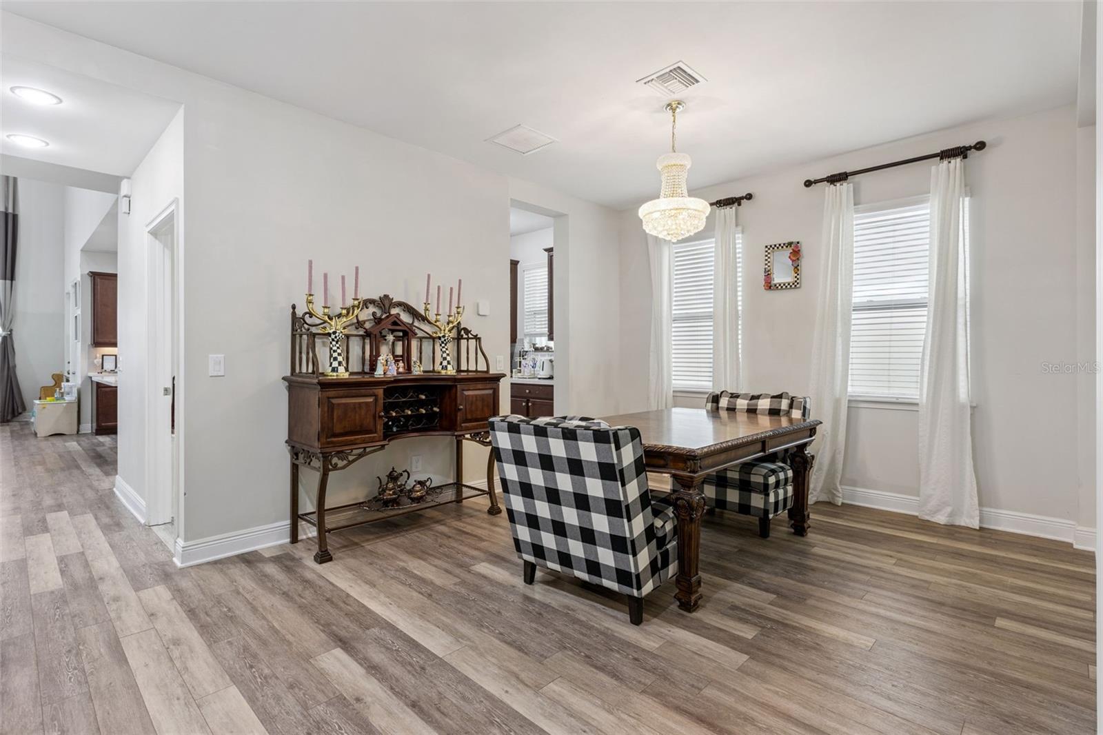 Image 6 of 35 For 7123 Calm Cove Court