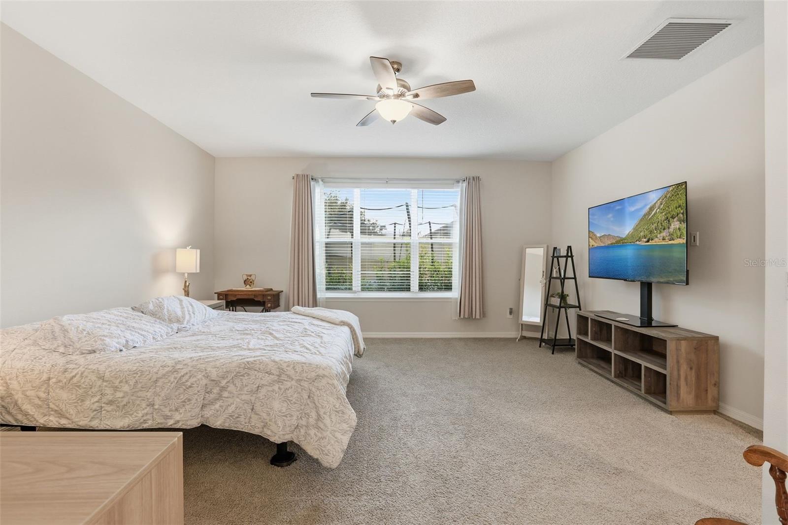 Image 18 of 56 For 1271 Waterview Ridge Circle