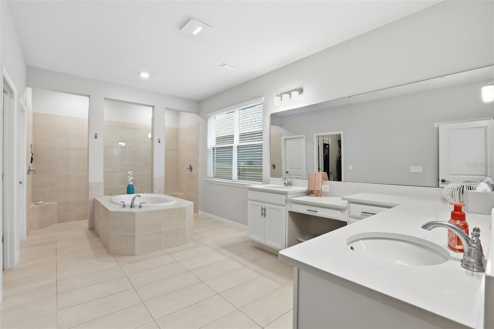 Image 20 of 56 For 1271 Waterview Ridge Circle