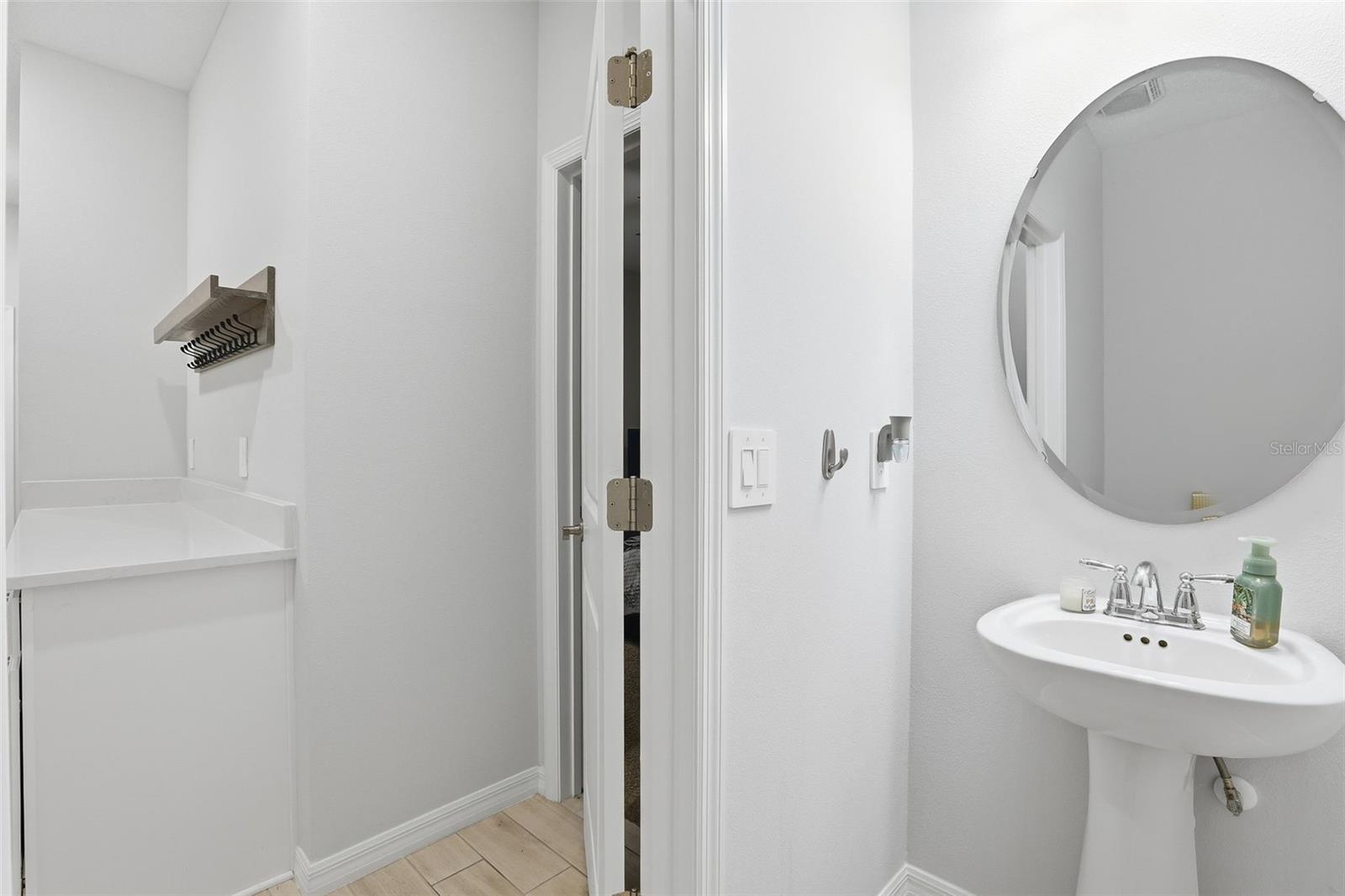 Image 24 of 56 For 1271 Waterview Ridge Circle