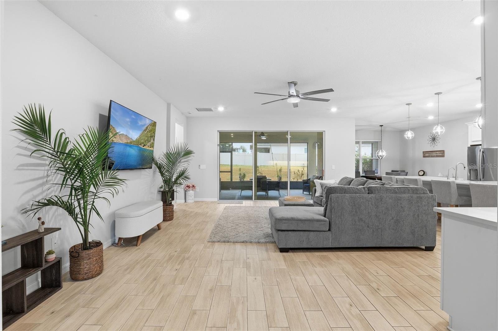 Image 6 of 56 For 1271 Waterview Ridge Circle