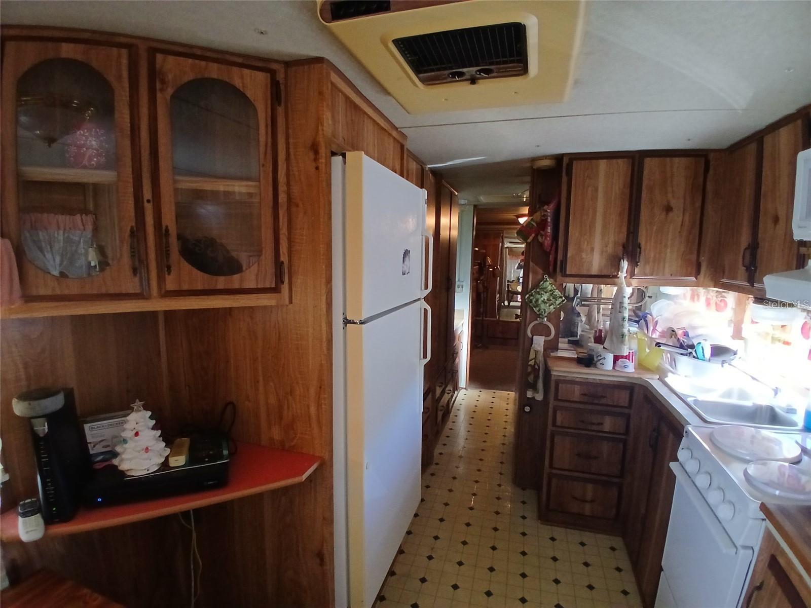 Image 5 of 20 For 38026 Bluebird Circle