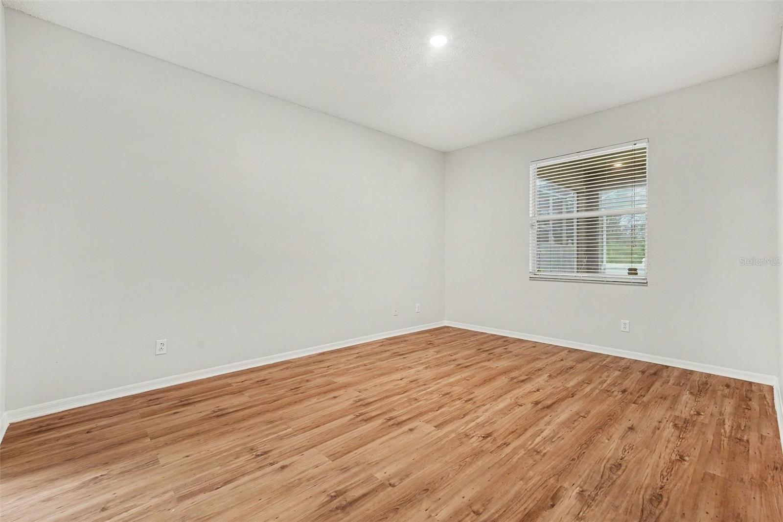 Image 14 of 27 For 10602 Beneva Drive