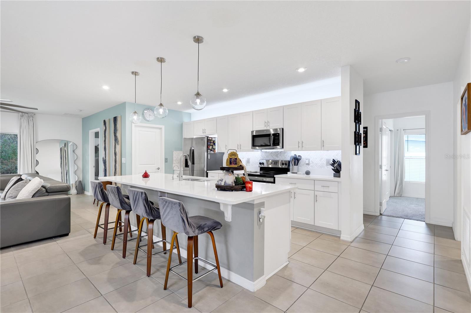 Image 14 of 29 For 585 Pink Ibis Bend