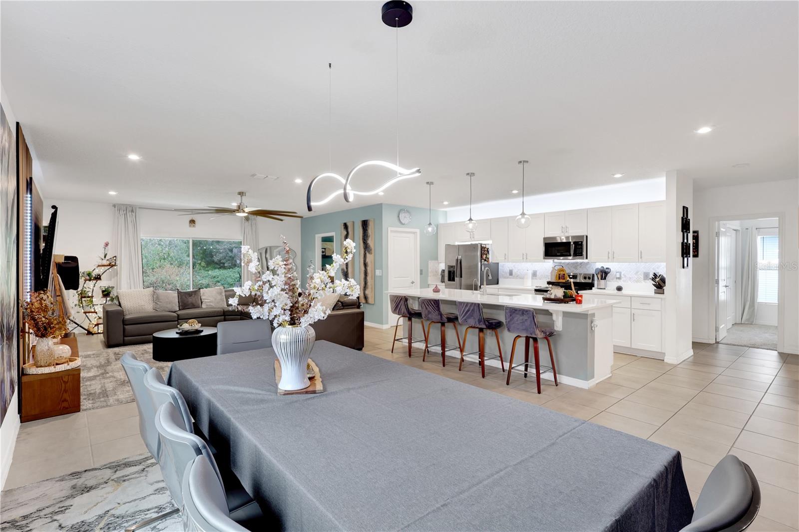 Image 16 of 29 For 585 Pink Ibis Bend