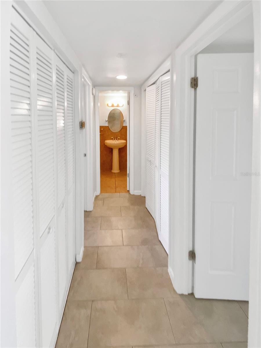 Image 13 of 24 For 705 Village Drive N 205