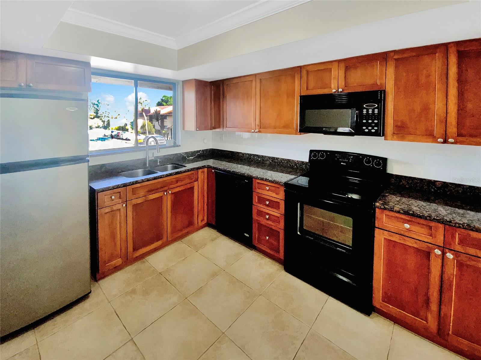 Image 4 of 24 For 705 Village Drive N 205