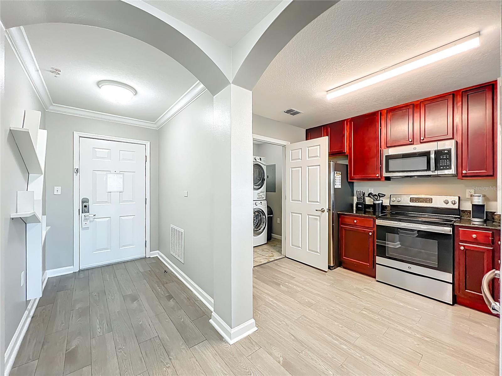 Image 10 of 49 For 14501 Grove Resort Avenue 1518