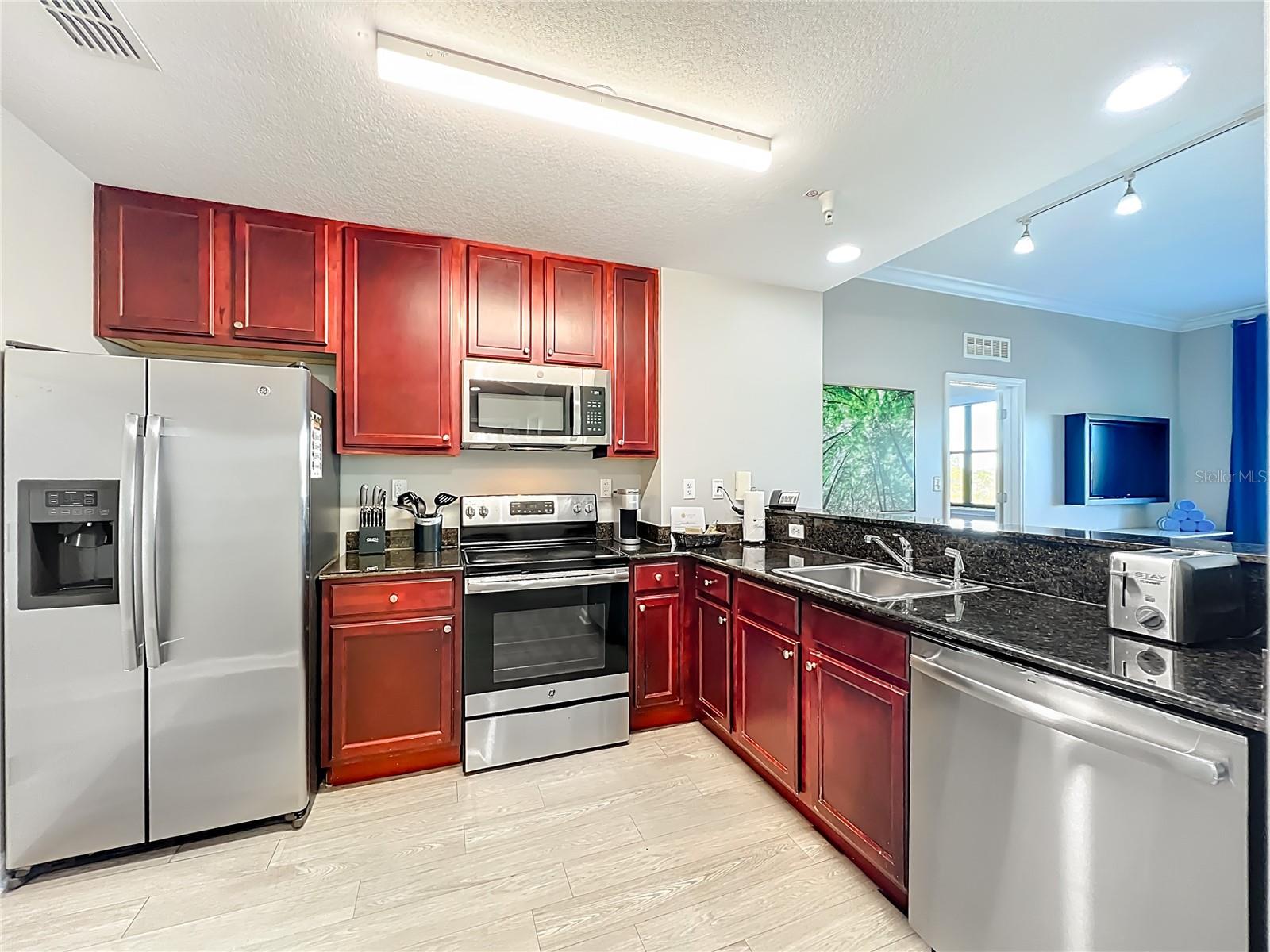 Image 12 of 49 For 14501 Grove Resort Avenue 1518