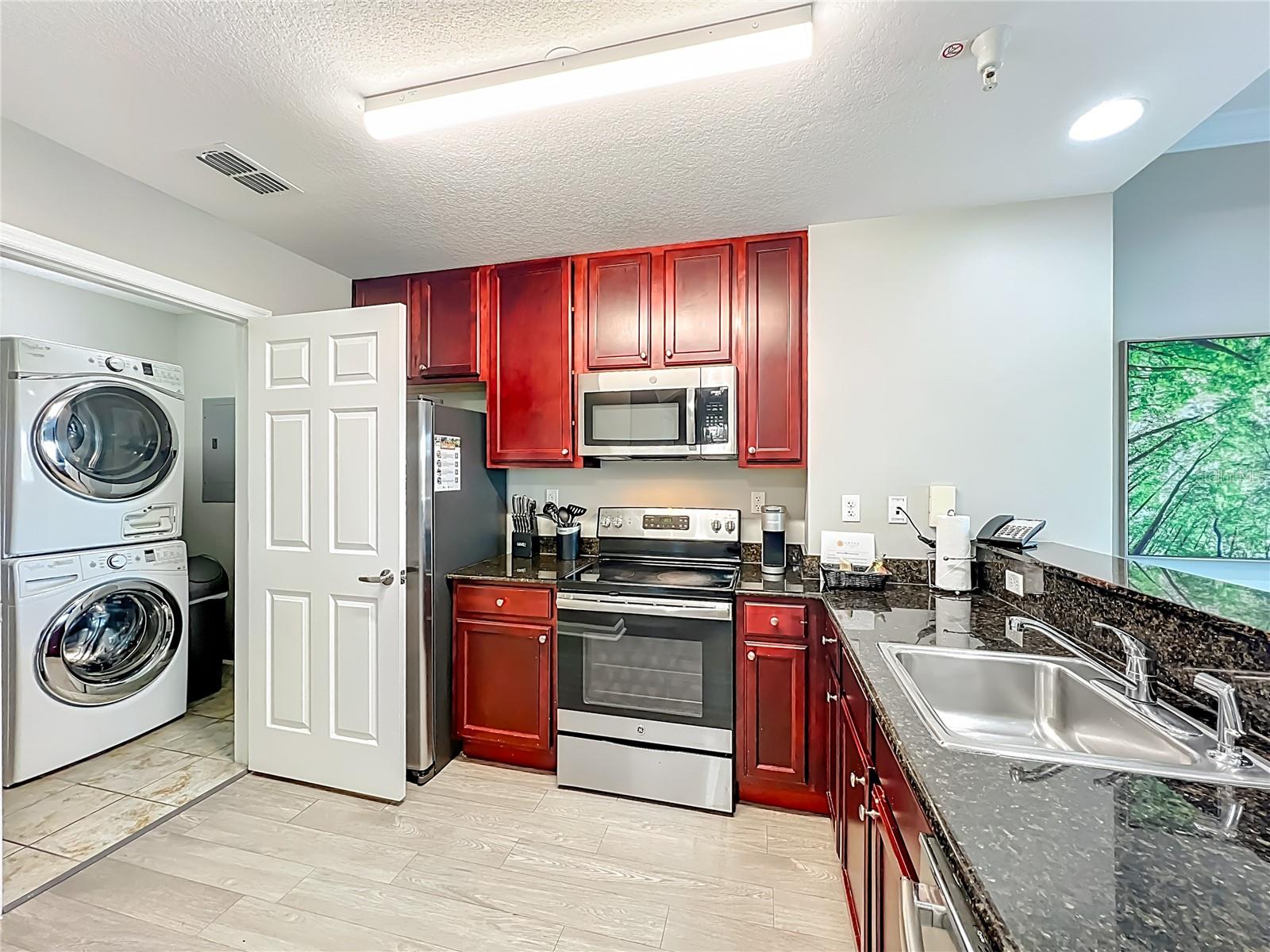 Image 13 of 49 For 14501 Grove Resort Avenue 1518