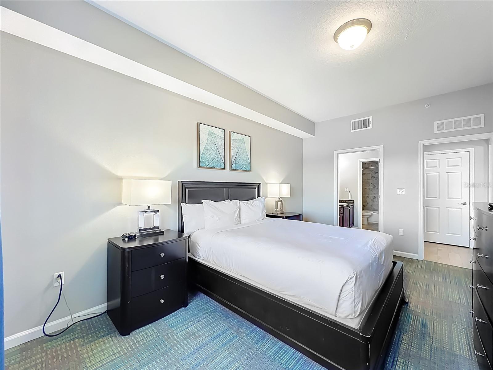 Image 25 of 49 For 14501 Grove Resort Avenue 1518