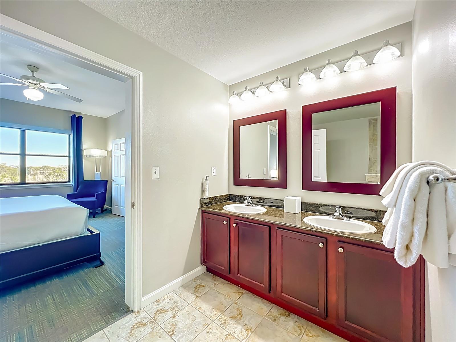 Image 37 of 49 For 14501 Grove Resort Avenue 1518