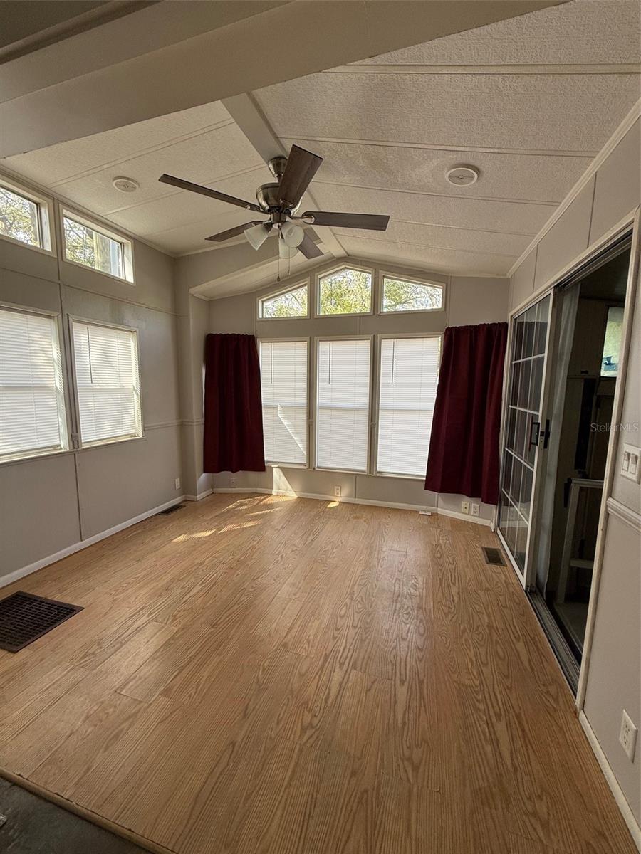 Image 3 of 12 For 3000 Clarcona Road 2406