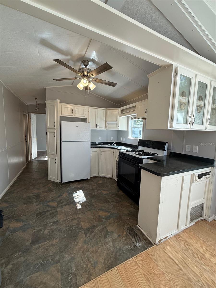 Image 4 of 12 For 3000 Clarcona Road 2406