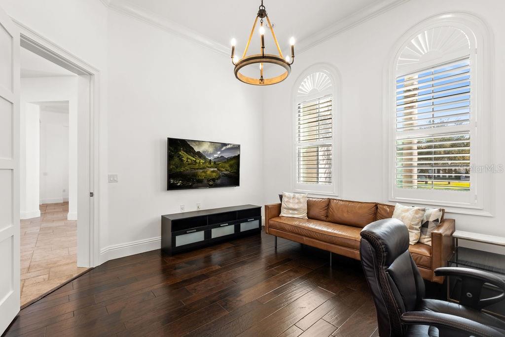 Image 21 of 50 For 9940 Grosvenor Pointe Circle