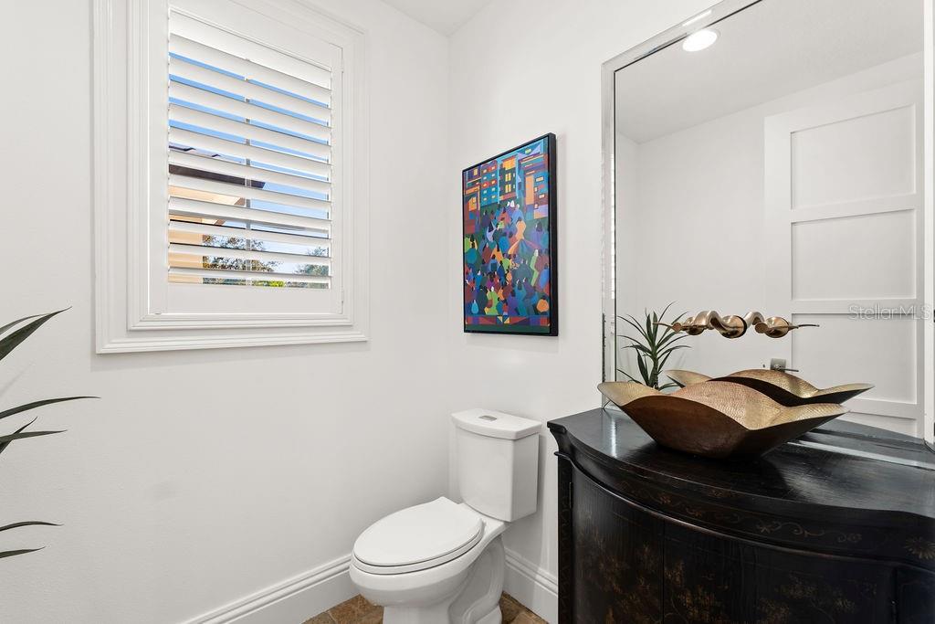 Image 22 of 50 For 9940 Grosvenor Pointe Circle