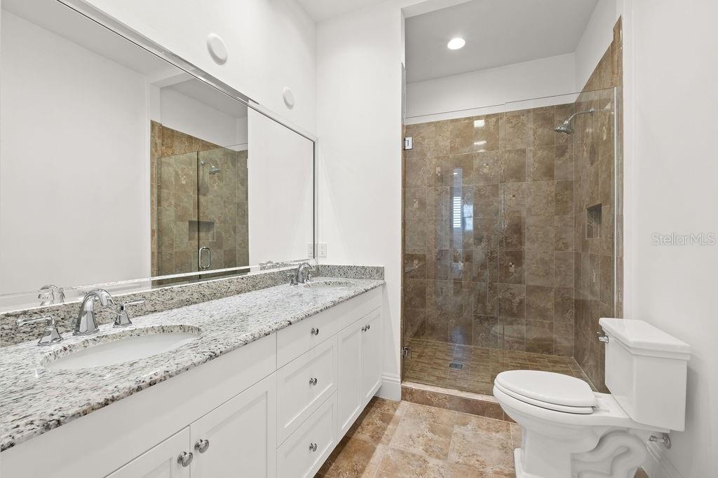 Image 36 of 50 For 9940 Grosvenor Pointe Circle