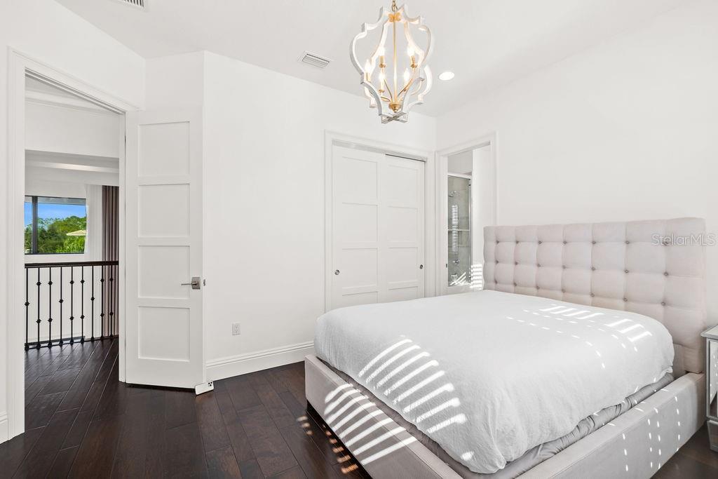 Image 38 of 50 For 9940 Grosvenor Pointe Circle