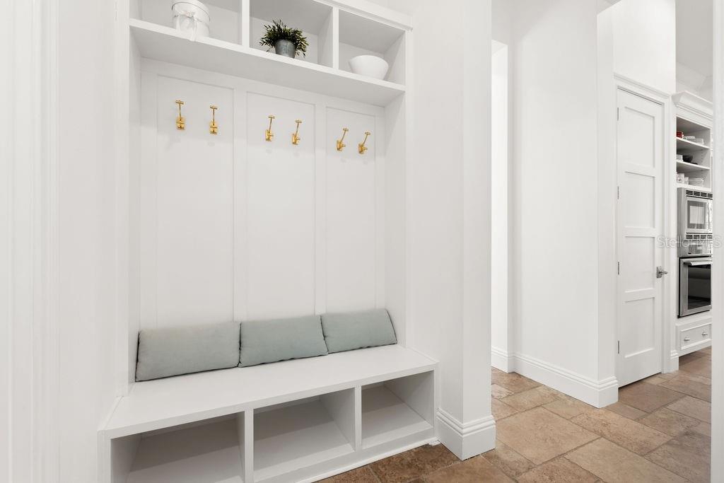 Image 45 of 50 For 9940 Grosvenor Pointe Circle