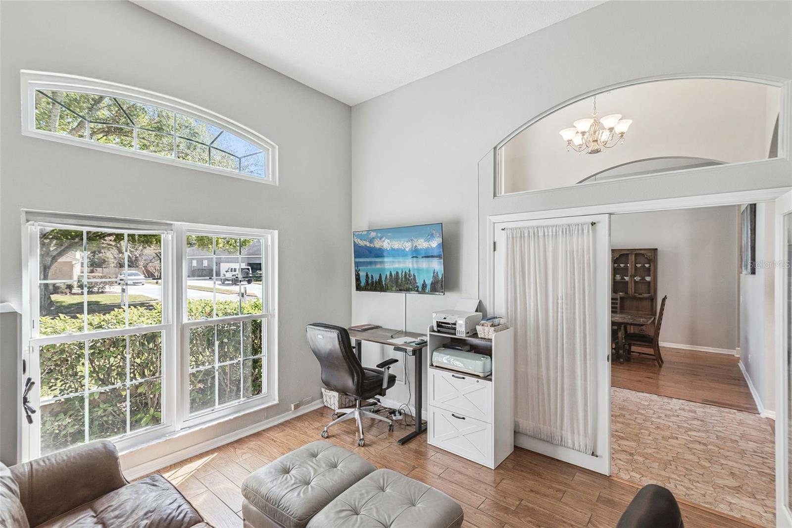 Image 10 of 58 For 726 Lake Claire Circle