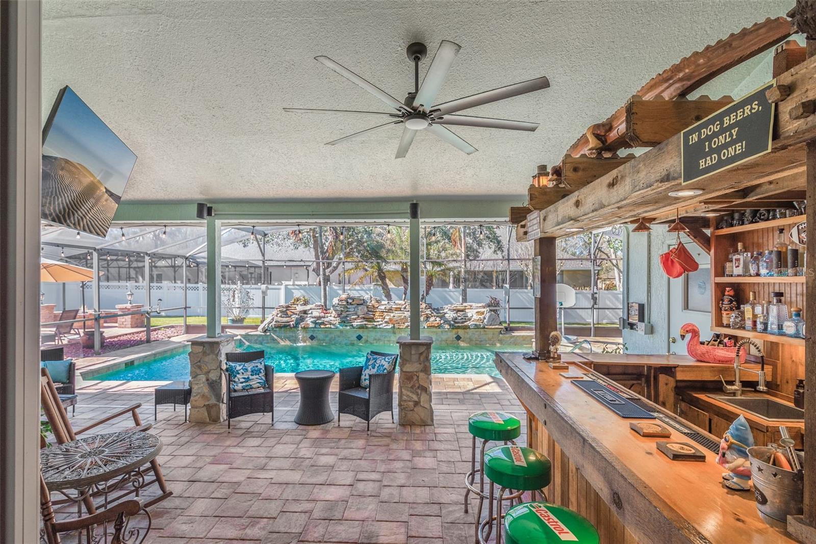 Image 42 of 58 For 726 Lake Claire Circle