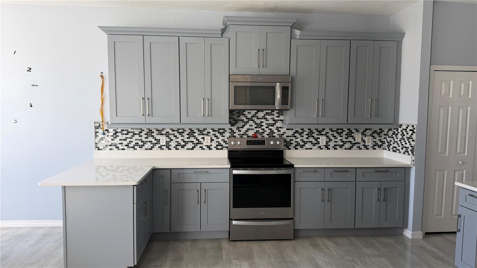 Image 10 of 37 For 2661 Plumberry Avenue