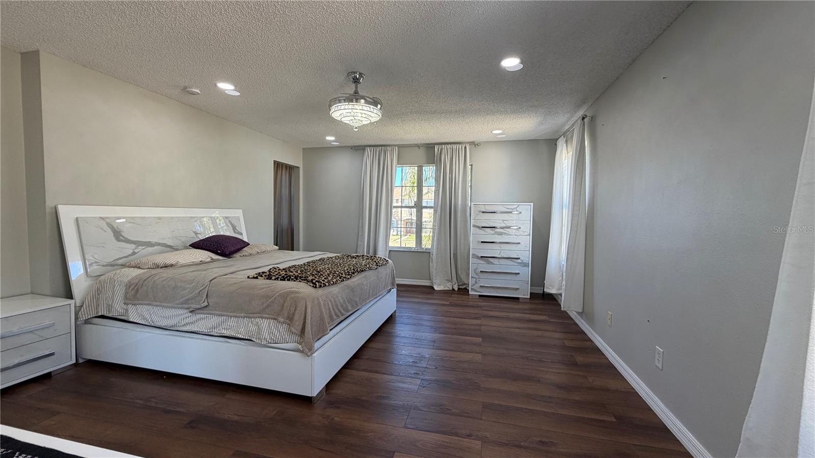 Image 24 of 37 For 2661 Plumberry Avenue