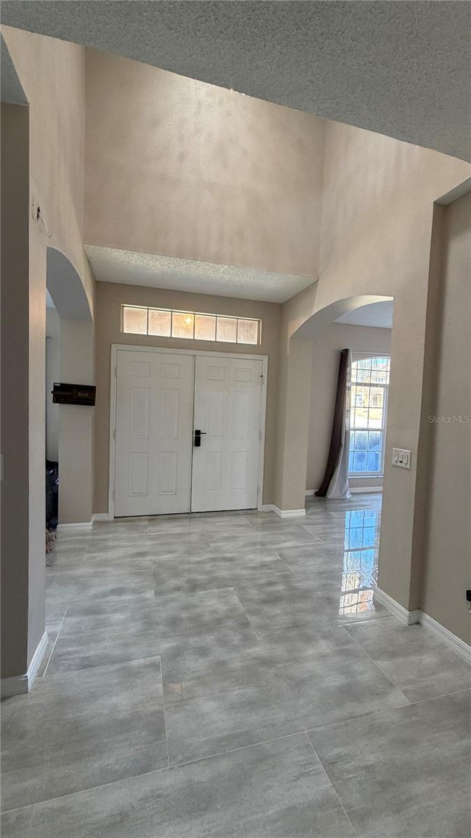 Image 6 of 37 For 2661 Plumberry Avenue