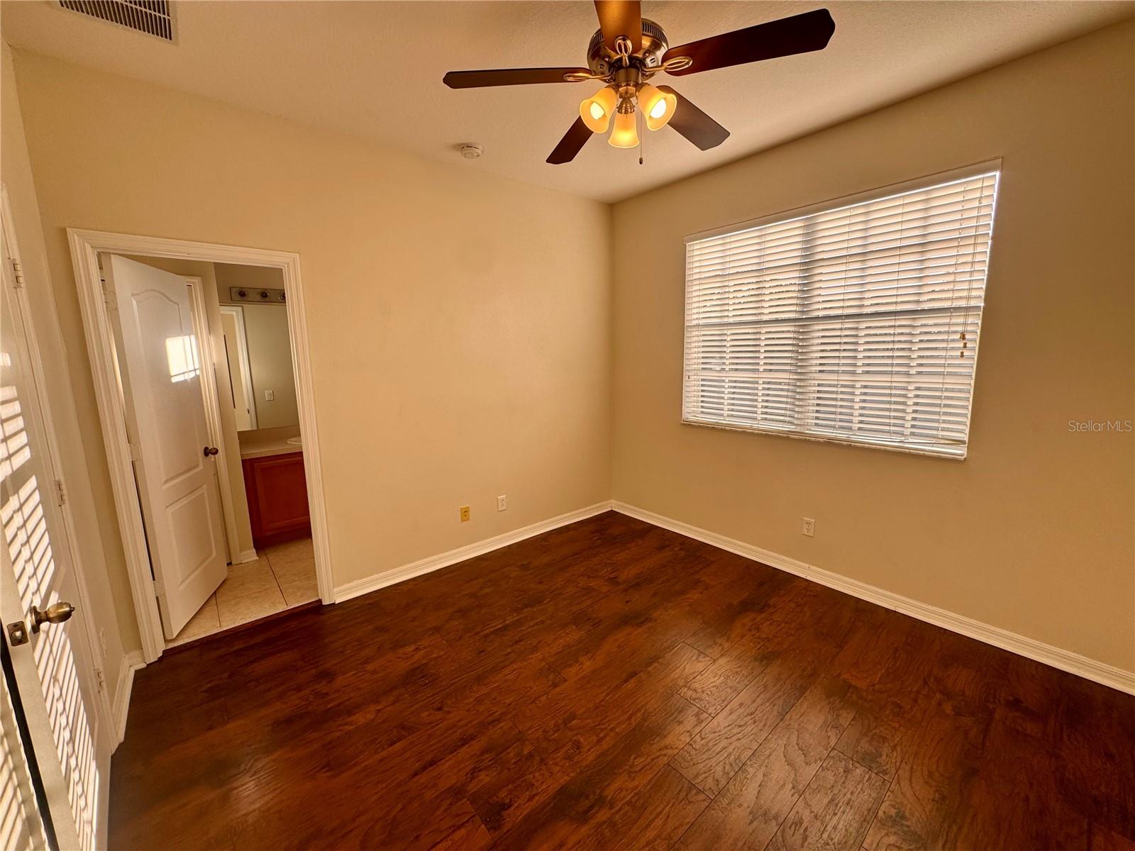 Listing photo id 12 for 3447 Victoria Pines Drive 224