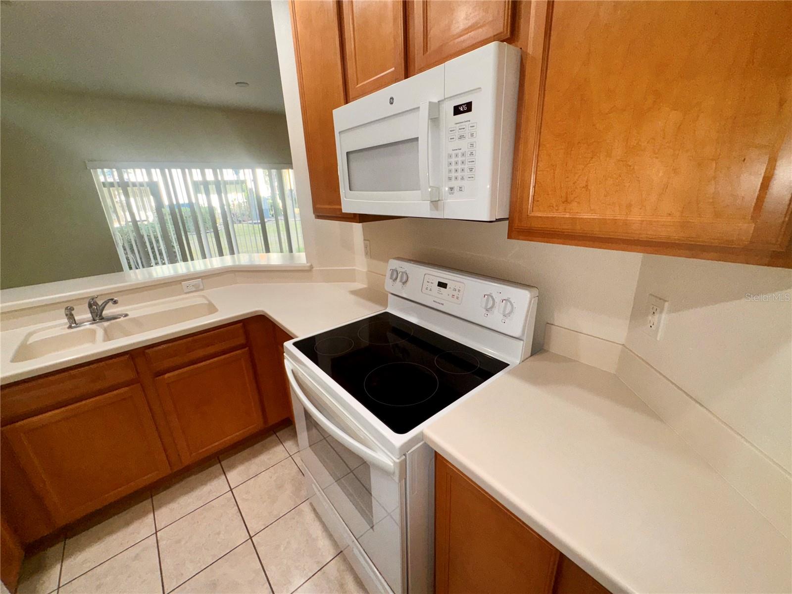 Listing photo id 7 for 3447 Victoria Pines Drive 224