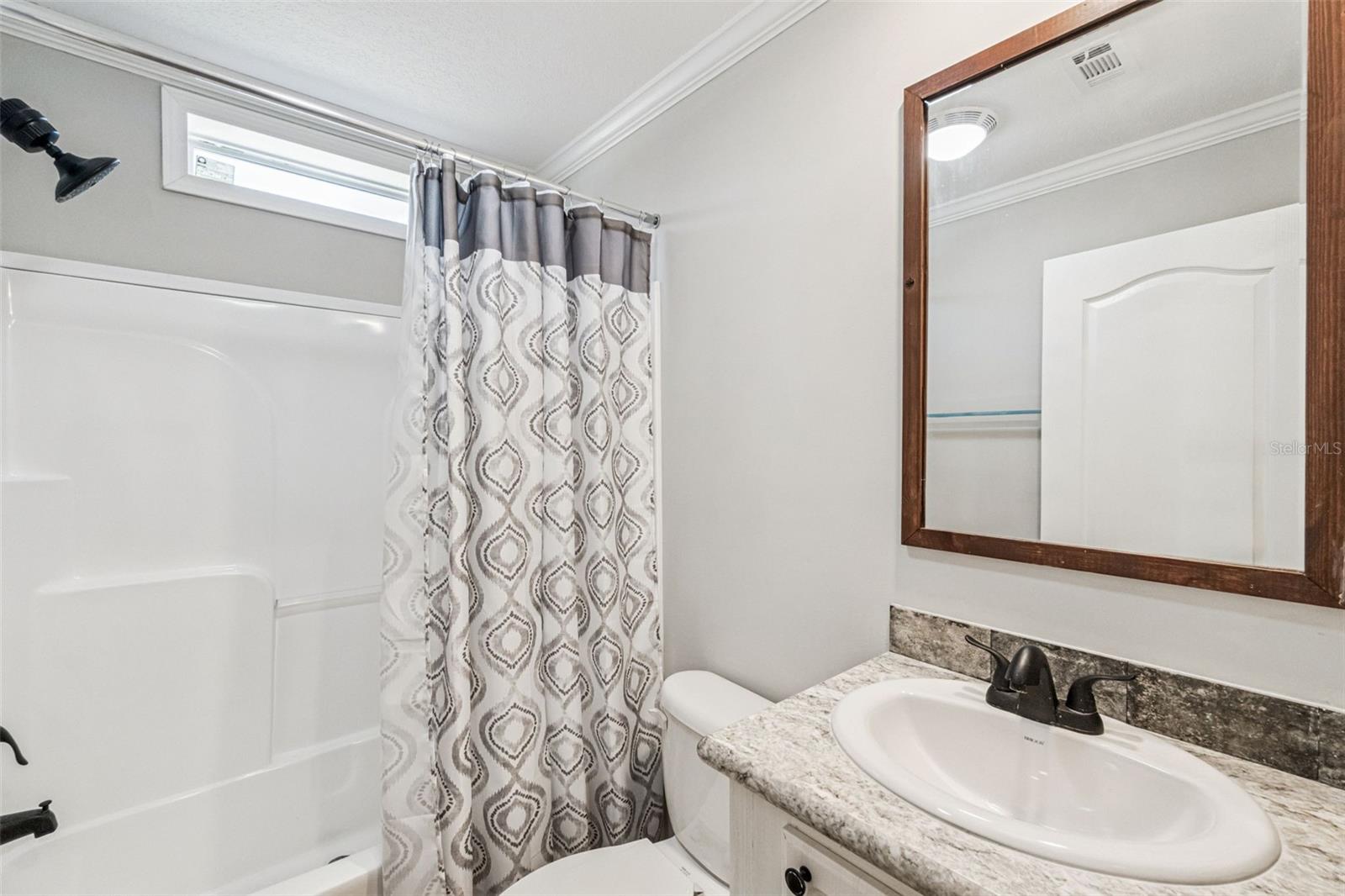 Image 24 of 28 For 180 Sandpine Court