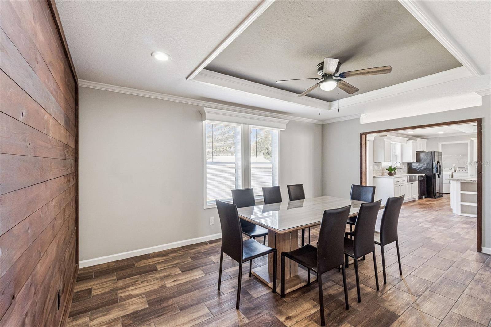 Image 6 of 28 For 180 Sandpine Court